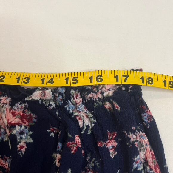 Cottage Core Top Asymmetric Bell Sleeve Coquette Fairy Sz L Dark Floral Flowy - Picture 8 of 10